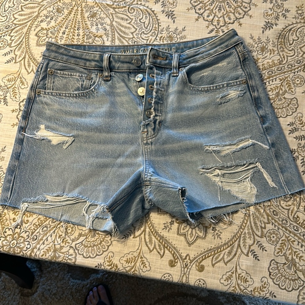 American Eagle Mom jean shorts